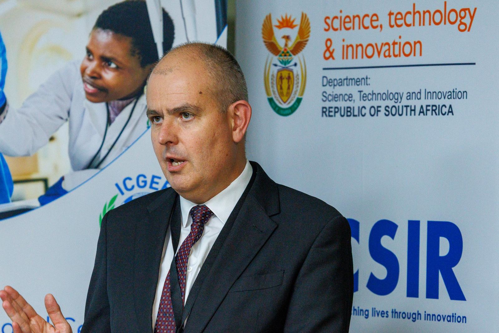 ICGEB Director-General Dr Lawrence Banks speaks at the meeting on Harnessing African Genetic Diversity