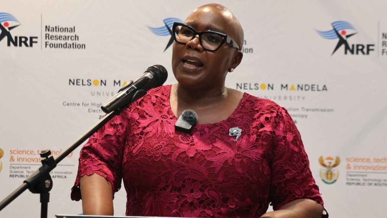 New microscopes boost South Africa's advanced research capacity