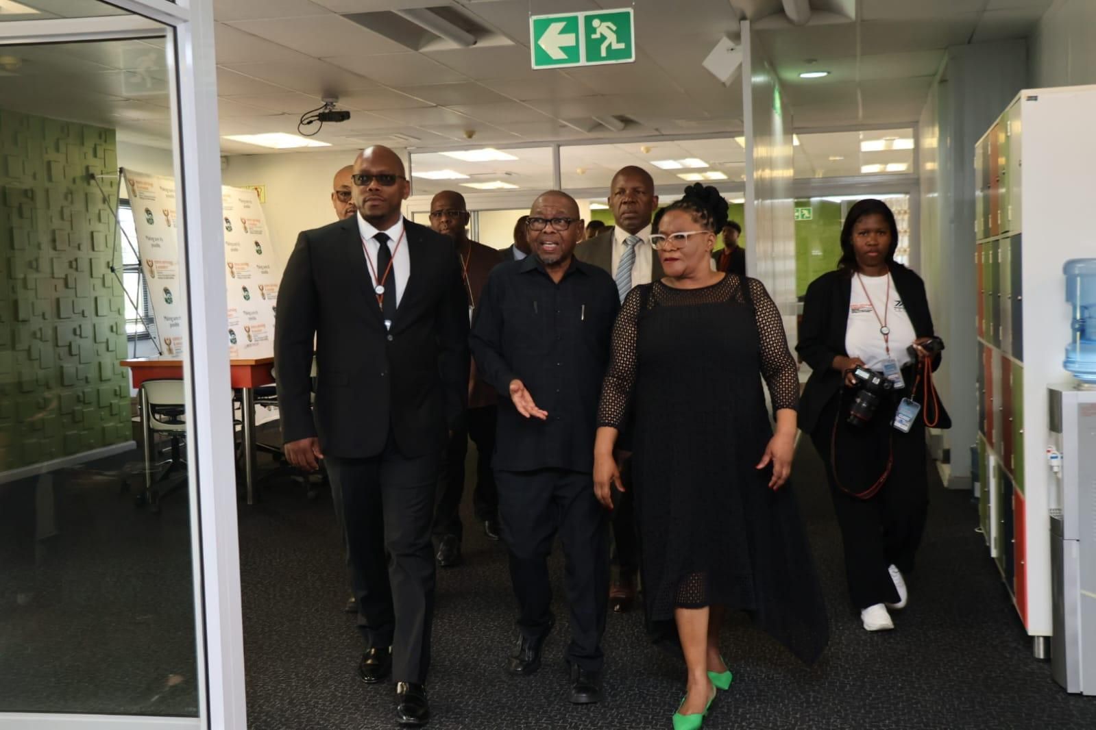Minister Blade Nzimande and delegation tour a facility at the ELIDZ Science and Technology Park